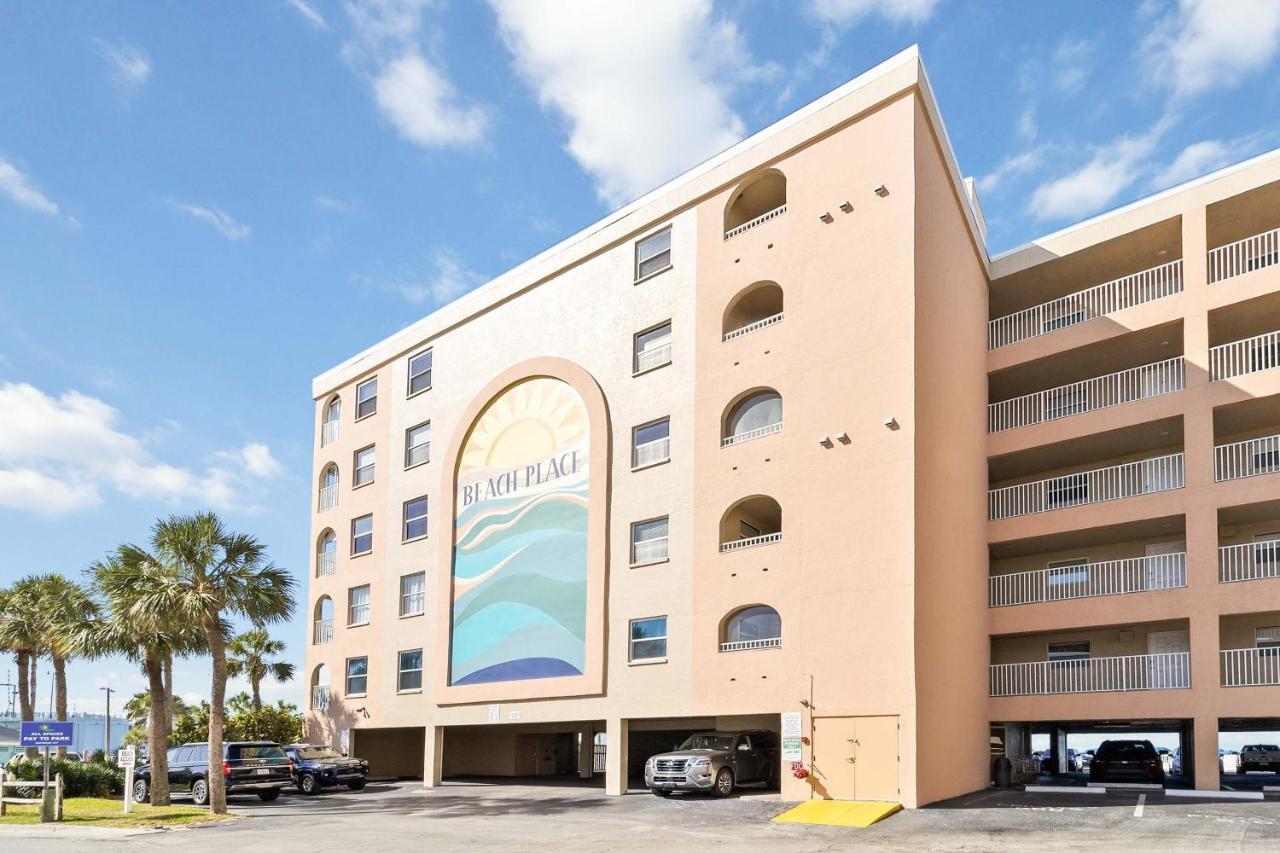 301 Beach Place Condos St. Pete Beach Exterior photo